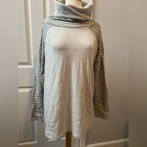 Gray long sleeve striped sleeve cowl neck sweatshirt